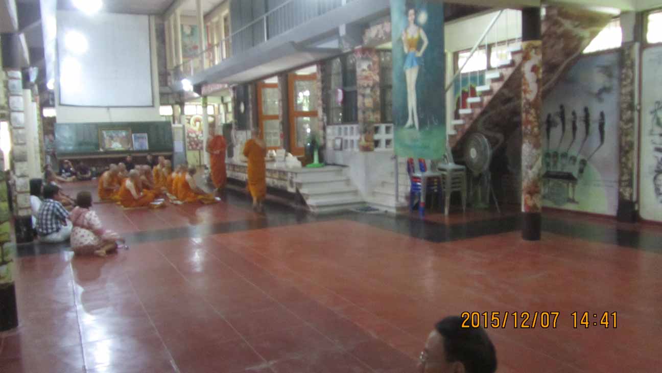 Wat_Suan_Mokh 16.JPG 75.2K